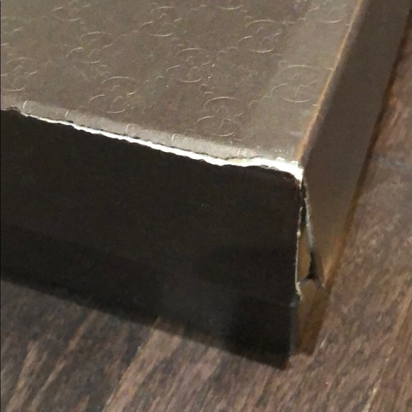 Lot GUCCI, FENDI, BURBERRY, & HUNTER EMPTY boxes - Picture 5 of 5